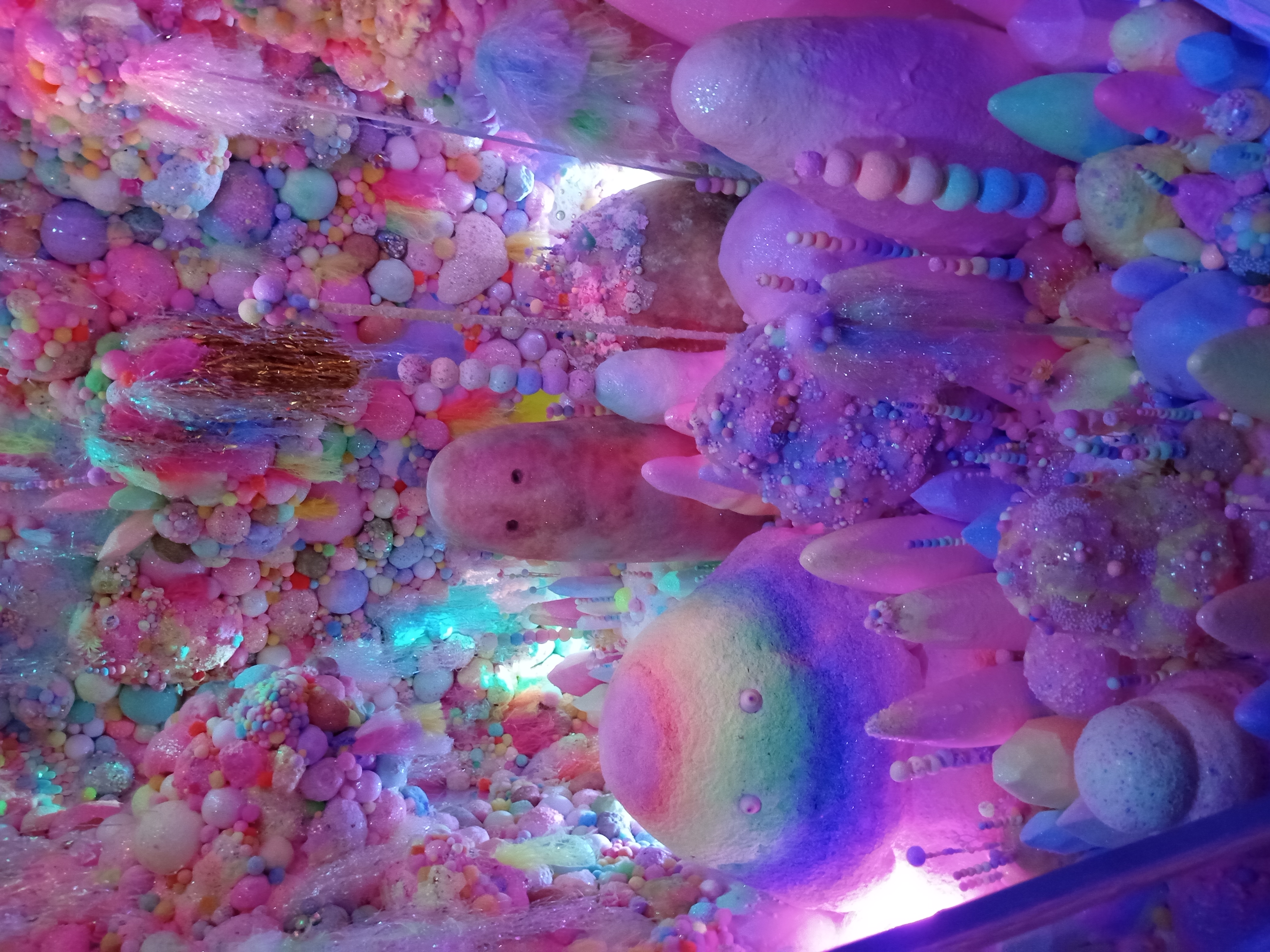 ma lon poki lukin. ma li kule a li suwi a.